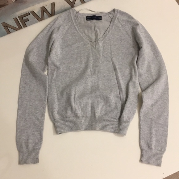 Zara Sweaters - NWOT Zara Sweater